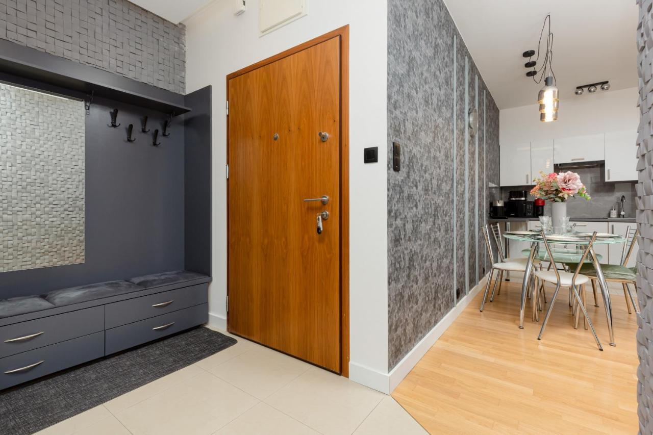 Park Arkadia Apartment With Parking Mokotow By Noclegi Renters Varsovia Exterior foto